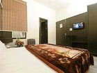 фото отеля Hotel Akaal Residency
