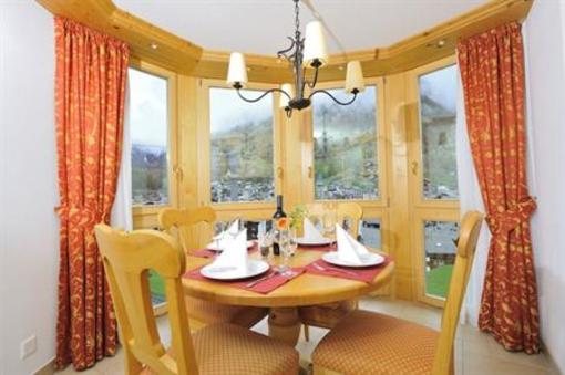 фото отеля La Boheme Apartments Zermatt