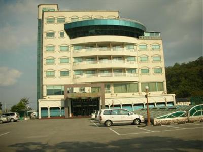фото отеля Gumi Hotel Park Business