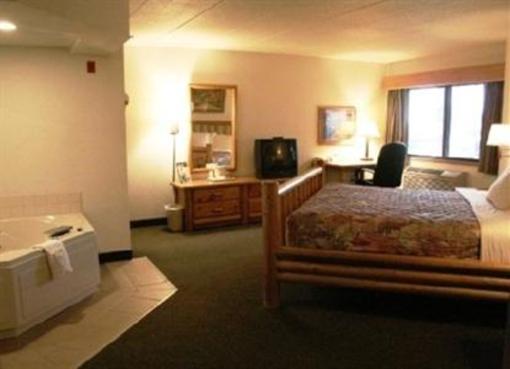 фото отеля AmericInn Lodge and Suites Cedar Falls