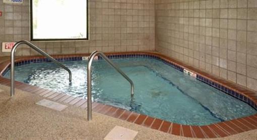 фото отеля AmericInn Lodge and Suites Cedar Falls