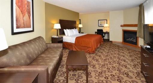 фото отеля AmericInn Lodge and Suites Cedar Falls