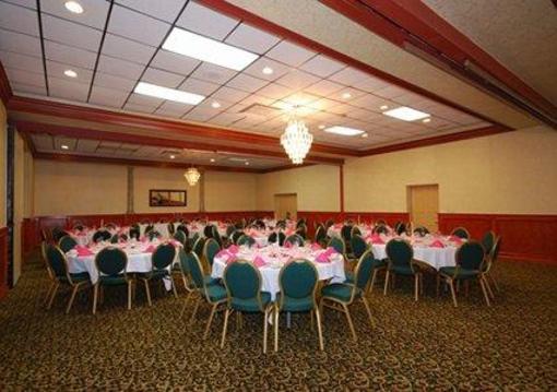 фото отеля Quality Inn & Suites Kingston