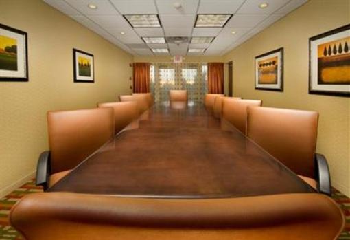 фото отеля Holiday Inn Express Schereville North