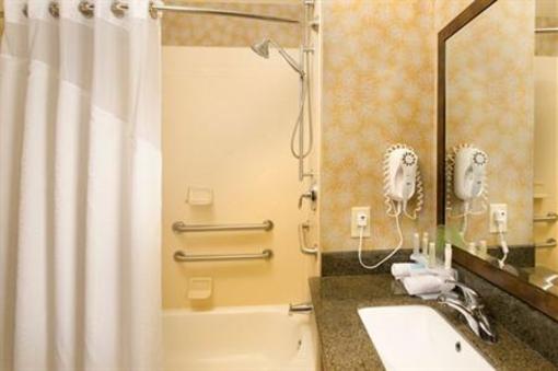 фото отеля Holiday Inn Express Schereville North