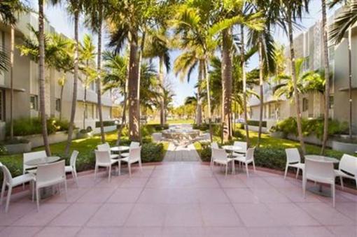 фото отеля South Beach Hotel