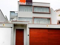 SM Hotel and Business