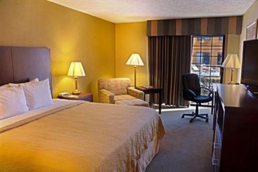 фото отеля Best Western Green Valley Inn