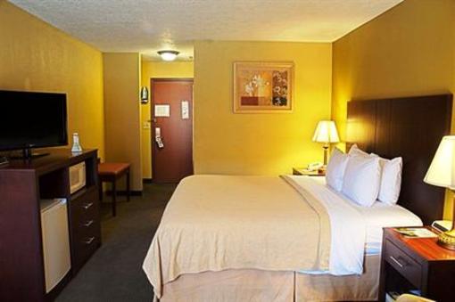 фото отеля Best Western Green Valley Inn