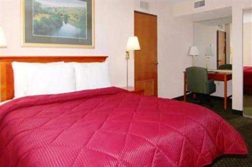 фото отеля Comfort Inn & Suites Taylor (Michigan)