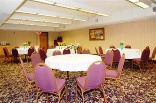 фото отеля Comfort Inn & Suites Taylor (Michigan)