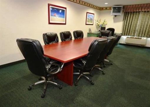 фото отеля Comfort Inn & Suites Taylor (Michigan)