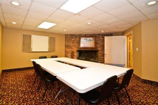 фото отеля BEST WESTERN Coach House Inn