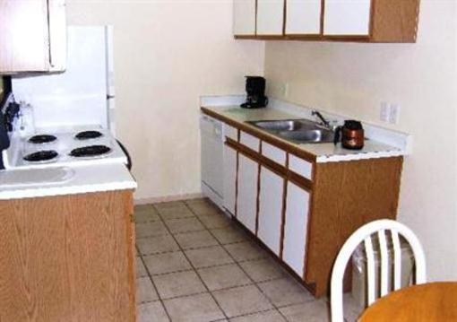 фото отеля Emerald Suites Cameron
