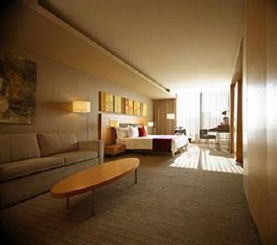 фото отеля Sheraton Suites Santa Fe Mexico City