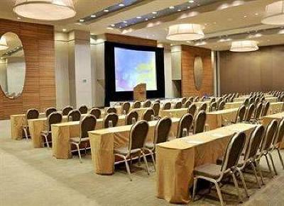 фото отеля Sheraton Suites Santa Fe Mexico City