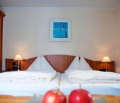 фото отеля Seebockenhotel Zum Weissen Hirschen
