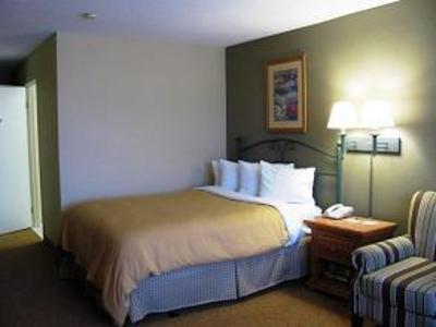 фото отеля Country Inn & Suites Plymouth