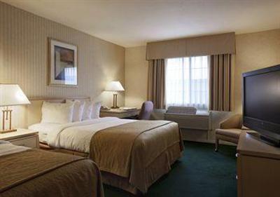 фото отеля Quality Inn Petaluma