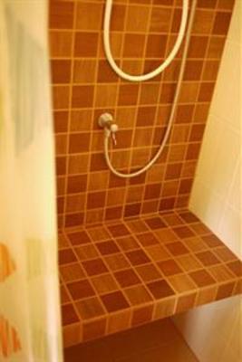 фото отеля Chomanard Hut Home-stay