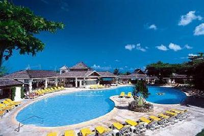 фото отеля Breezes Runaway Bay Resort & Golf Club