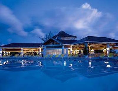 фото отеля Breezes Runaway Bay Resort & Golf Club