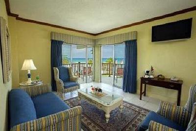 фото отеля Breezes Runaway Bay Resort & Golf Club