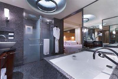 фото отеля The Westin Bund Center Shanghai