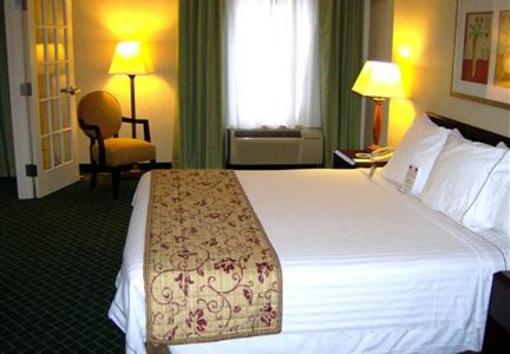 фото отеля Fairfield Inn & Suites by Marriott Butler