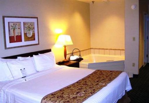 фото отеля Fairfield Inn & Suites by Marriott Butler