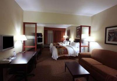 фото отеля Fairfield Inn & Suites Somerset