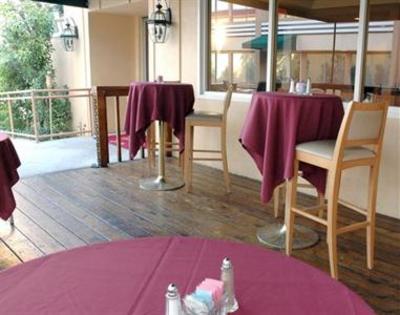 фото отеля Holiday Inn Woodland Hills-Warner Center