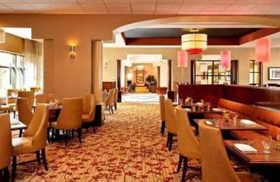 фото отеля Sheraton Suites Old Town Alexandria