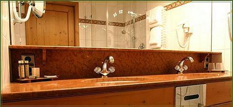 фото отеля Hotel und Gaststatte zum Erdinger Weisbrau