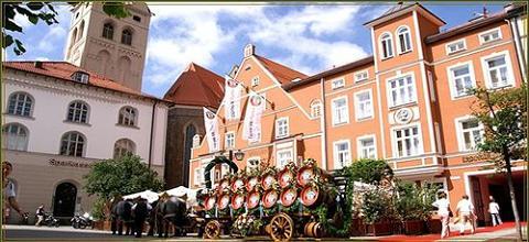 фото отеля Hotel und Gaststatte zum Erdinger Weisbrau