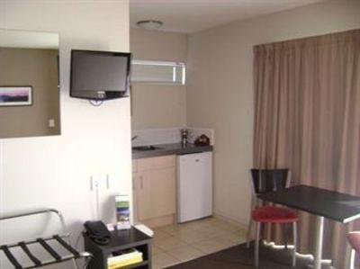 фото отеля Cranford Oak Motel