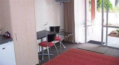фото отеля Cranford Oak Motel