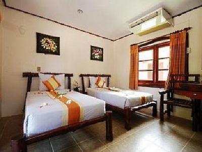 фото отеля Alongkot Beach Resort