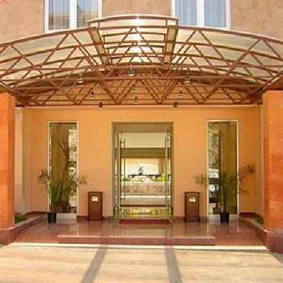 фото отеля Hotel Regineh