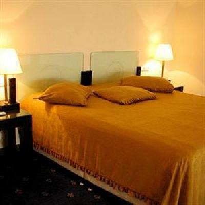 фото отеля Hotel Regineh