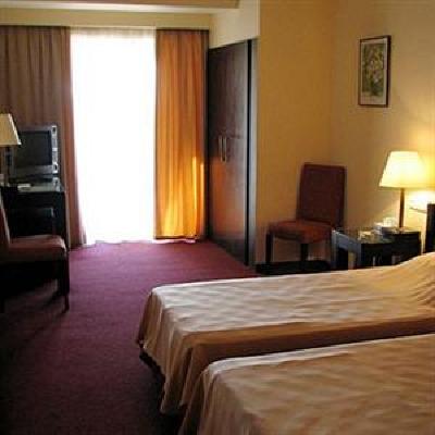 фото отеля Hotel Regineh