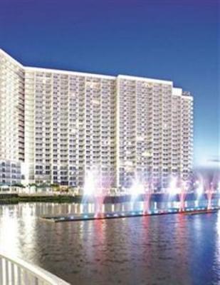 фото отеля Laketown Wharf Resort