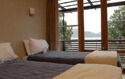 фото отеля Bay of Many Coves Resort