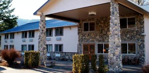 фото отеля Crest Trail Lodge