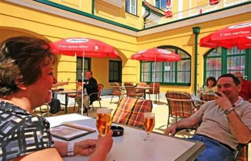 фото отеля Rossatz 8