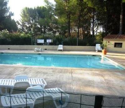 фото отеля Provence Camping Lambesc