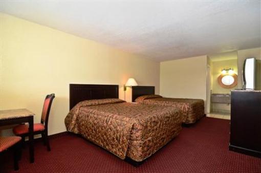 фото отеля Americas Best Value Inn Refugio