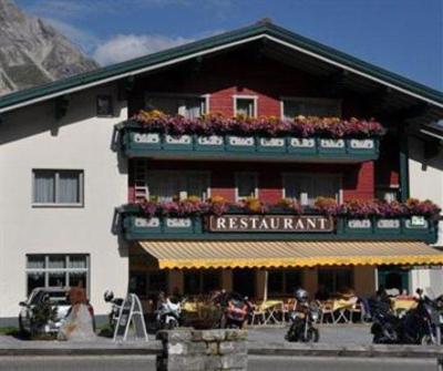 фото отеля Gasthaus-Pension Walserstube