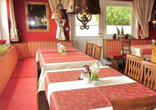 фото отеля Pension Edelweiss Breitenbach am Inn