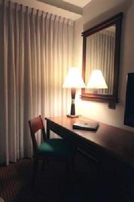 фото отеля Embassy Suites Valencia-Downtown